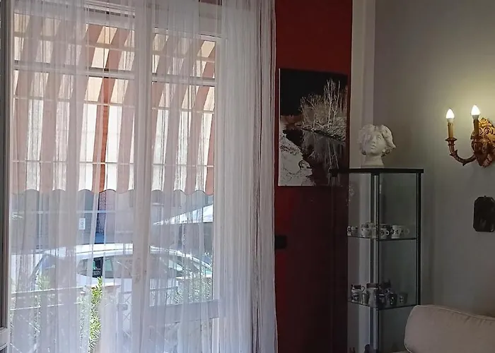 아파트 Homecoming